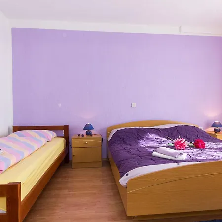 Fonovici Apartment *