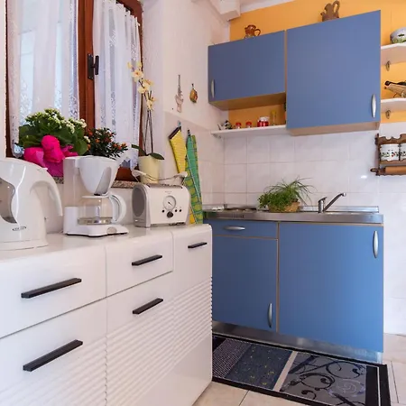 Apartment Fonovici Jurasi