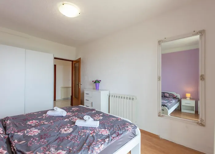 Fonovici Lejlighed Jurasi